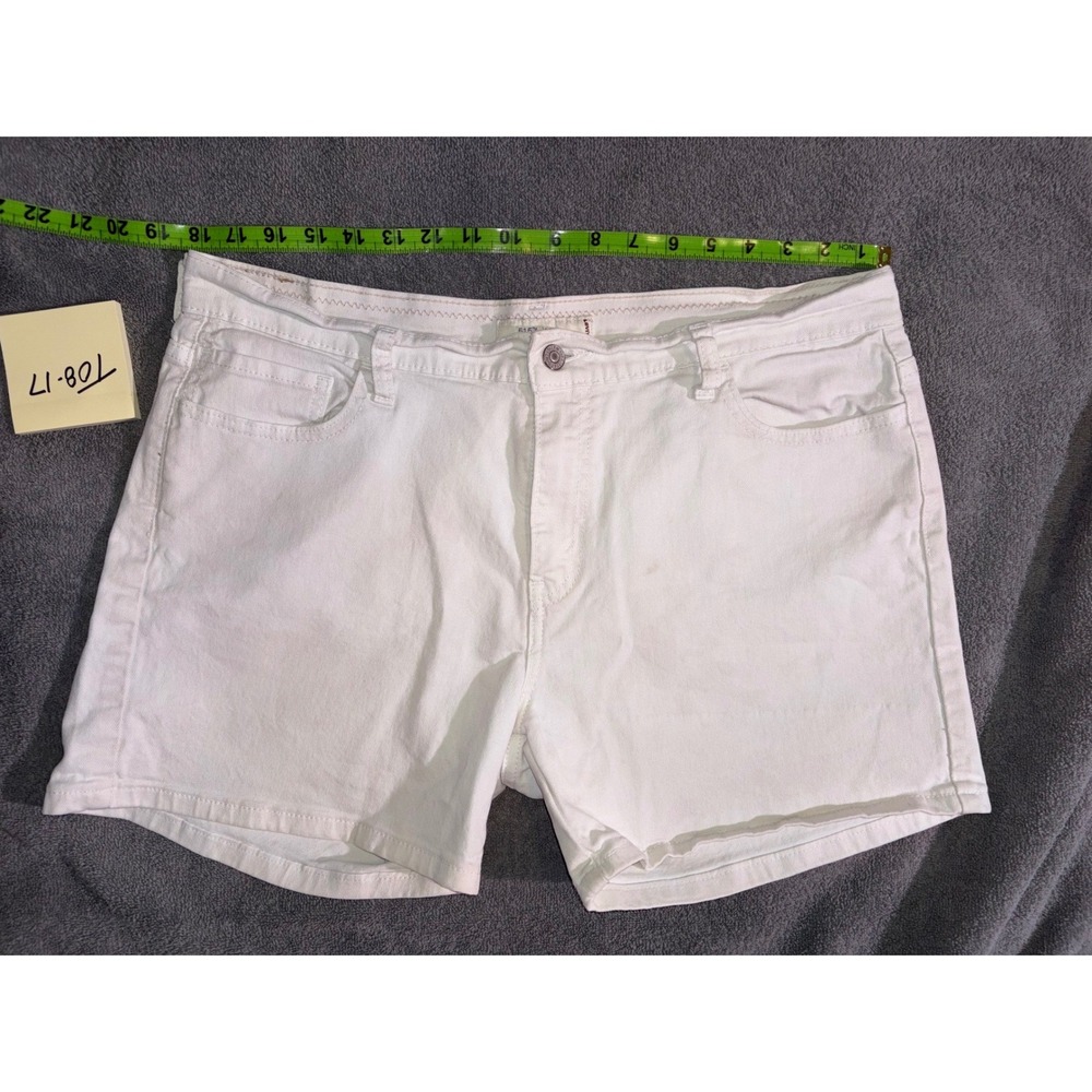Levis 515 White Denim Shorts Womens Size 16 Stretch Mid Rise Jean Shorts T08-17
